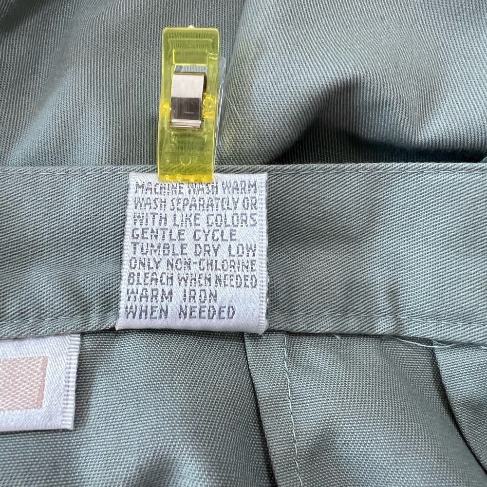 Architect woman’s bermuda shorts, size 16 - Picture 2 of 6